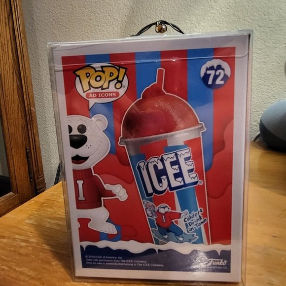 Icee Polar Bear Funko Shop Exclusive Funko Pop - Picture 3 of 6